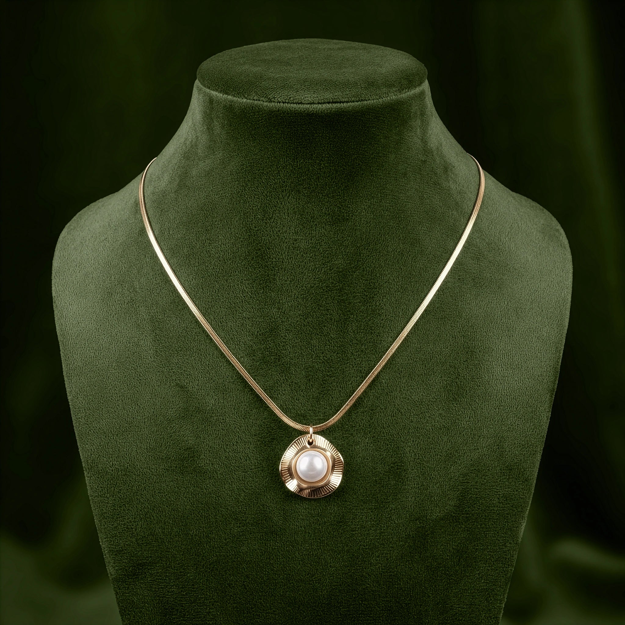 Pearl Solenne Necklace