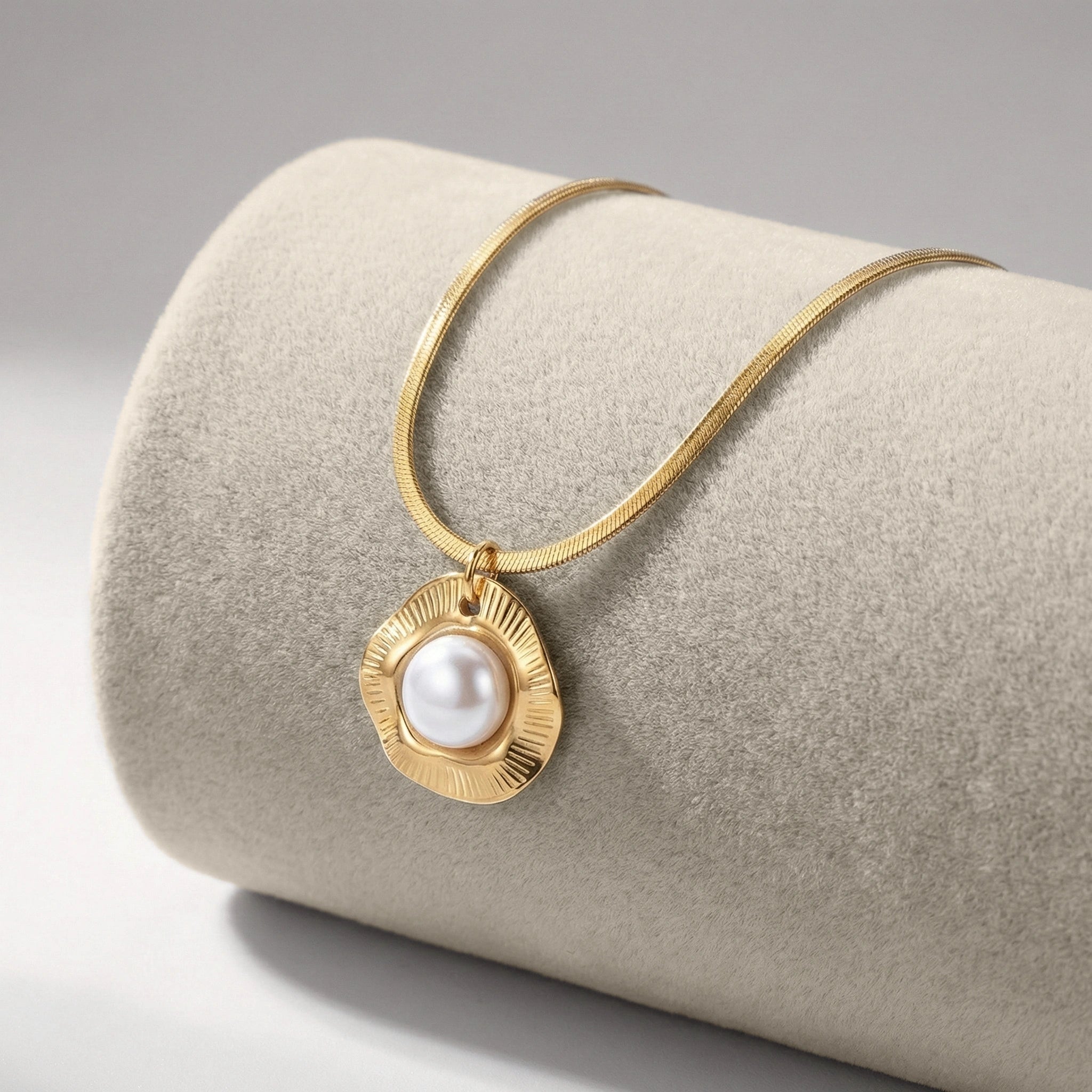 Pearl Solenne Necklace
